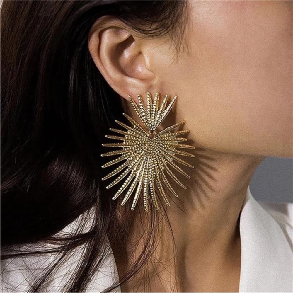 Gold Heart Statement Earrings | Lightweight Shell & Heart Dangles